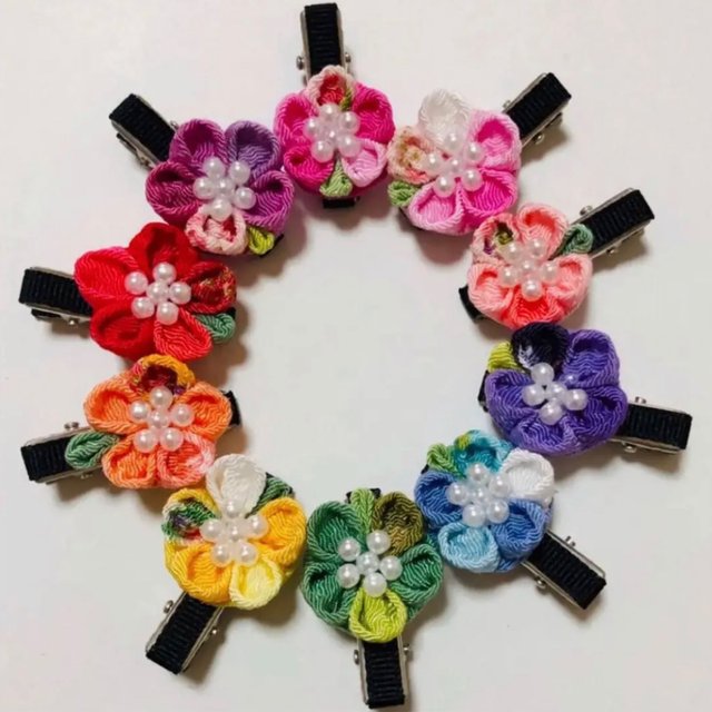 2つで680円 つまみ細工 ヘアピン ヘアクリップ 髪飾り ハンドメイドマーケット Minne 2つで680円 つまみ細工 ヘアピン ヘアクリップ 髪飾り ハンドメイドマーケット Minne