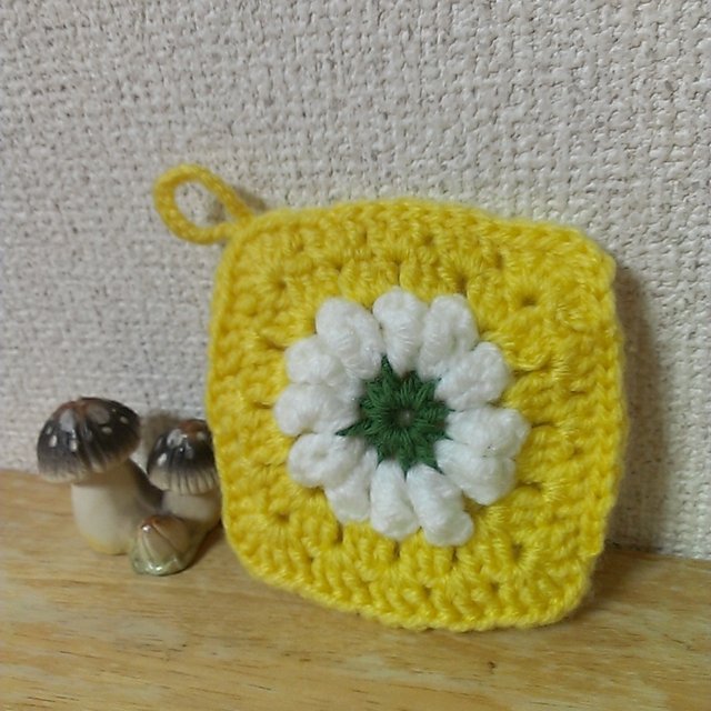 デイジーの花のアクリルたわし ハンドメイドマーケット Minne デイジーの花のアクリルたわし ハンドメイドマーケット Minne