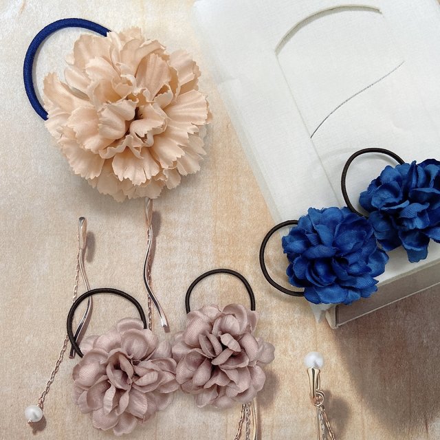 お花のヘアゴム 花 オレンジ ピンク ネイビー Minne 日本最大級のハンドメイド 手作り通販サイト お花のヘアゴム 花 オレンジ ピンク ネイビー Minne 日本最大級のハンドメイド 手作り通販サイト