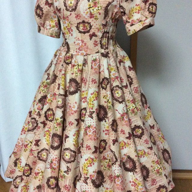 サーキュラーワンピース50 S アンティークな蝶々柄 ハンドメイドマーケット Minne サーキュラーワンピース50 S アンティークな蝶々柄 ハンドメイドマーケット Minne