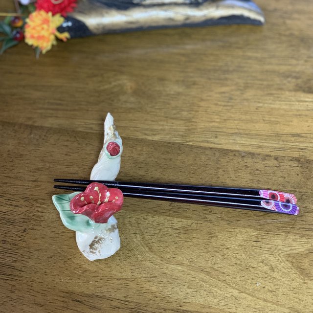 新年用 紅梅の箸置き可愛い蕾付き ハンドメイドマーケット Minne 新年用 紅梅の箸置き可愛い蕾付き ハンドメイドマーケット Minne