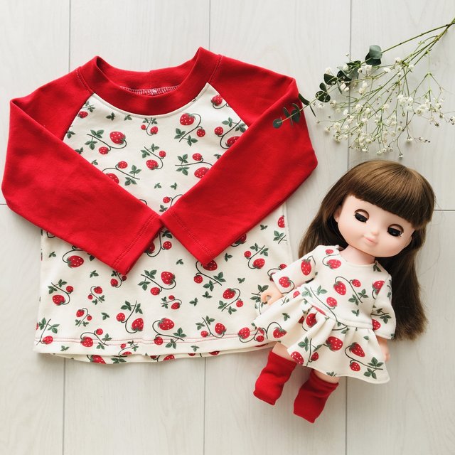 真っ赤に映えるイチゴのお揃い服 受注生産 Minne 日本最大級のハンドメイド 手作り通販サイト 真っ赤に映えるイチゴのお揃い服 受注生産 Minne 日本最大級のハンドメイド 手作り通販サイト