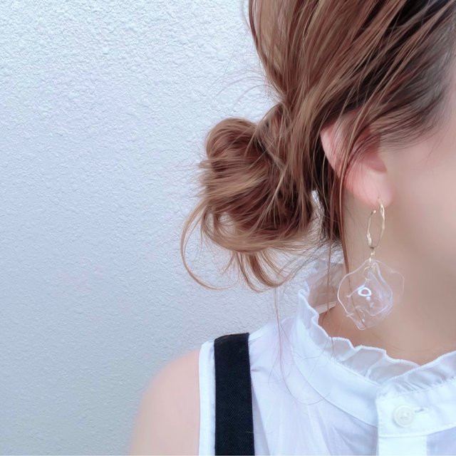 𓐍ゴールド クリア花びら𓐍ピアス ジャラジャラ インポート オシャレ 華やか エレガント 夏 海 カジュアル 大人 シアートップス 淡色 ニュアンス Minne 日本最大級のハンドメイド 手作り通販サイト 𓐍ゴールド クリア花びら𓐍ピアス ジャラジャラ インポート オシャレ 華やか エレガント 夏 海 カジュアル 大人 シアートップス 淡色 ニュアンス Minne 日本最大級のハンドメイド 手作り通販サイト