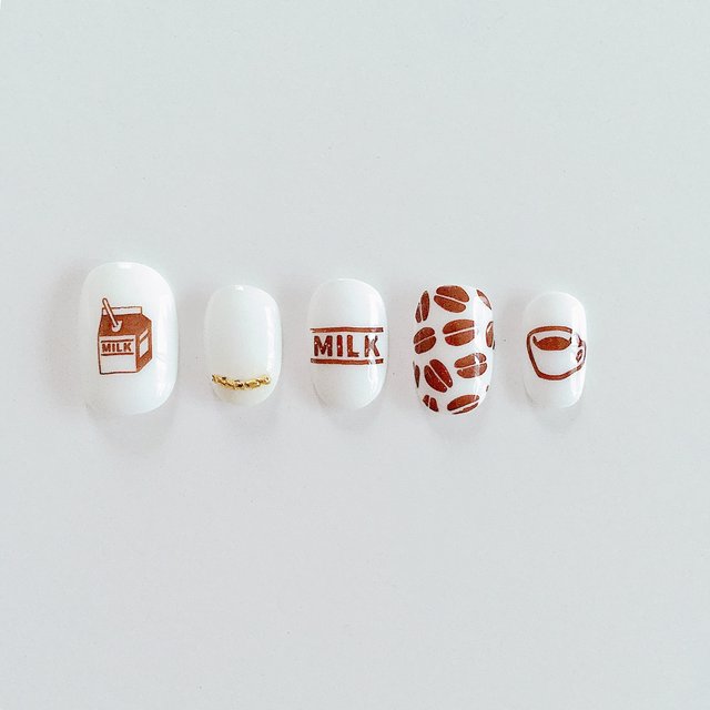 コーヒー牛乳のネイル Minne 日本最大級のハンドメイド 手作り通販サイト