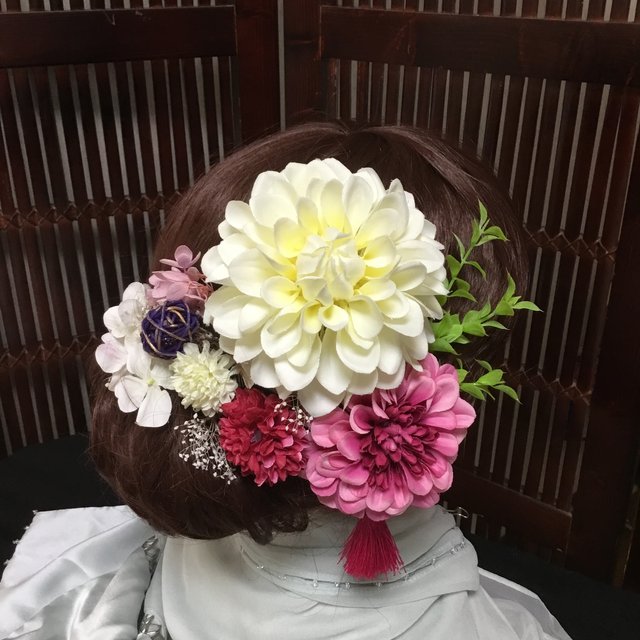 成人式 結婚式ホワイトダリアとかすみ草の髪飾り Minne 日本最大級のハンドメイド 手作り通販サイト 成人式 結婚式ホワイトダリアとかすみ草の髪飾り Minne 日本最大級のハンドメイド 手作り通販サイト