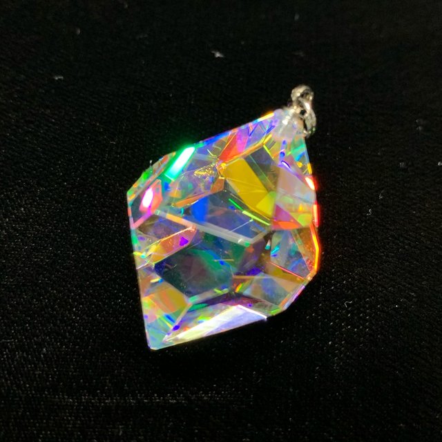 SEAL限定商品】 モナジー工房 虹の結晶 ムーンボウ ペンダント granmar