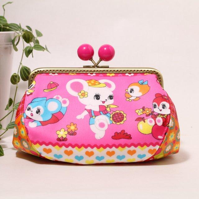 ぷっくり可愛い ラミネート がま口ポーチ 化粧ポーチ メイク 小物 雑貨 レトロ うさぎちゃん ハニーチューン ピンク ゆめかわいい ハンドメイドマーケット Minne ぷっくり可愛い ラミネート がま口ポーチ 化粧ポーチ メイク 小物 雑貨 レトロ うさぎちゃん ハニーチューン ピンク ゆめかわいい ハンドメイドマーケット Minne