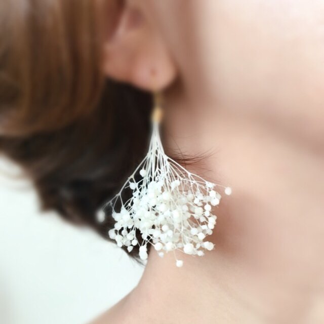 期間限定価格 かすみ草の ドライフラワーピアス イヤリング ウェディング フラワー 結婚式 ホワイト ゆらゆら揺れる ブーケピアス ゆらゆら揺れる Minne 日本最大級のハンドメイド 手作り通販サイト 期間限定価格 かすみ草の ドライフラワーピアス イヤリング ウェディング フラワー 結婚式 ホワイト ゆらゆら揺れる ブーケピアス ゆらゆら揺れる Minne 日本最大級のハンドメイド 手作り通販サイト