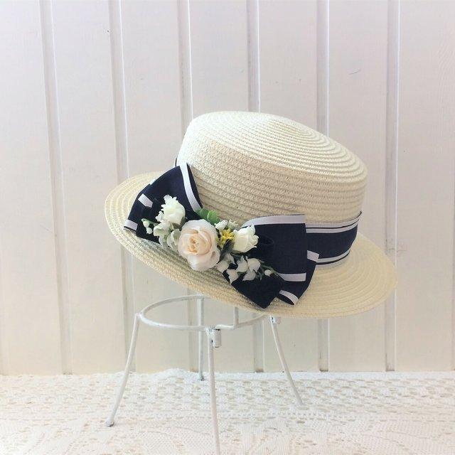 花とおでかけ白いカンカン帽 紫陽花 スズラン バラ ハンドメイドマーケット Minne 花とおでかけ白いカンカン帽 紫陽花 スズラン バラ ハンドメイドマーケット Minne