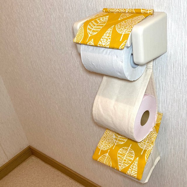 黄色 ナプキン入れ付き トイレットペーパーホルダーカバー Minne 日本最大級のハンドメイド 手作り通販サイト 黄色 ナプキン入れ付き トイレットペーパーホルダーカバー Minne 日本最大級のハンドメイド 手作り通販サイト