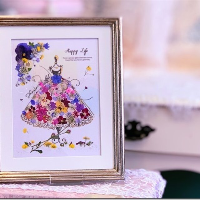 ロココ調のシックなドレスの押し花アート 押し花額04 Minne 日本最大級のハンドメイド 手作り通販サイト ロココ調のシックなドレスの押し花アート 押し花額04 Minne 日本最大級のハンドメイド 手作り通販サイト