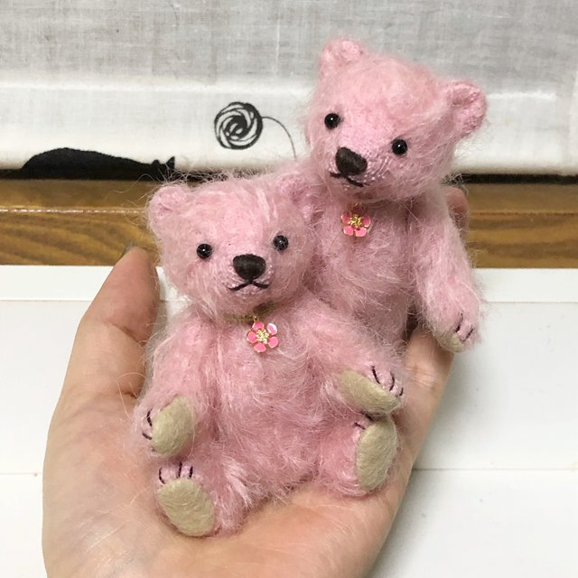 オフィスベア ピンク 桜チャーム緑の紐 テディベア ハンドメイドマーケット Minne オフィスベア ピンク 桜チャーム緑の紐 テディベア ハンドメイドマーケット Minne