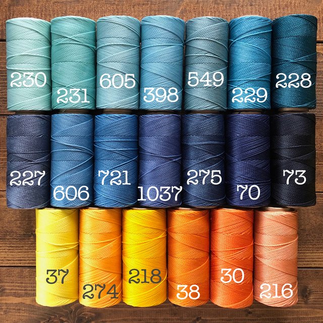 一番の贈り物 7色セット 0.75mm ワックスコード LINHASITA ブラジル - 生地/糸 一番の贈り物 7色セット 0.75mm ワックスコード LINHASITA ブラジル - 生地/糸