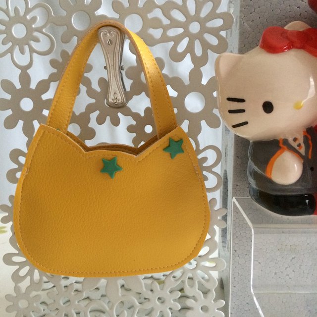 かわいい猫にゃんポーチ ネコ型ポーチ 黄色 ぶら下げるタイプ ハンドメイドマーケット Minne かわいい猫にゃんポーチ ネコ型ポーチ 黄色 ぶら下げるタイプ ハンドメイドマーケット Minne