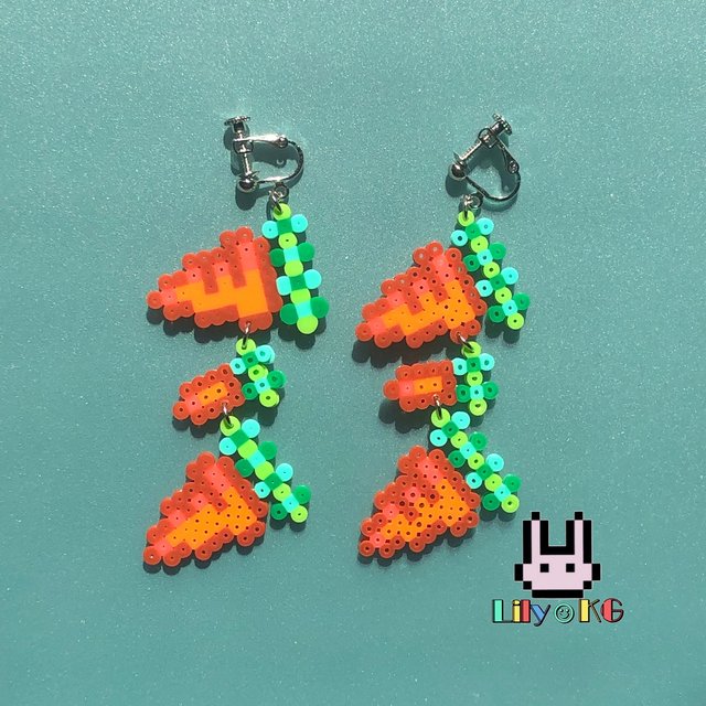 にんじん3本分 イヤリング ドット絵 アイロンビーズ ハンドメイドマーケット Minne にんじん3本分 イヤリング ドット絵 アイロンビーズ ハンドメイドマーケット Minne