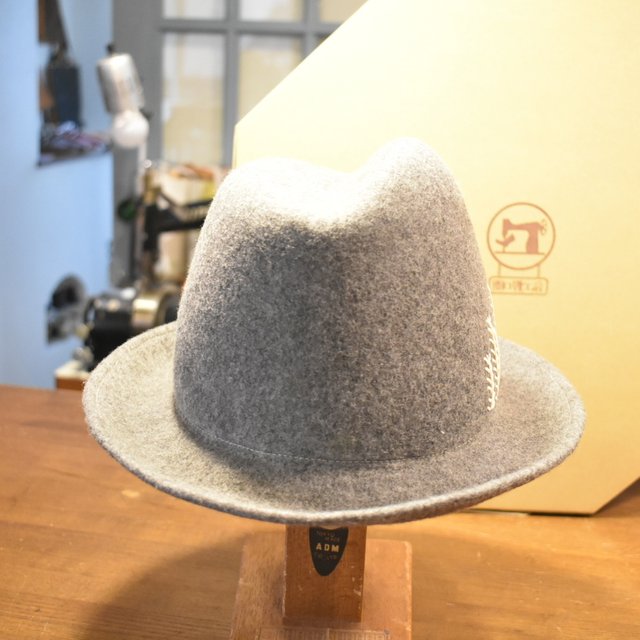 ふたこぶの手縫いステッチ フェルトハット Minne 日本最大級のハンドメイド 手作り通販サイト ふたこぶの手縫いステッチ フェルトハット Minne 日本最大級のハンドメイド 手作り通販サイト