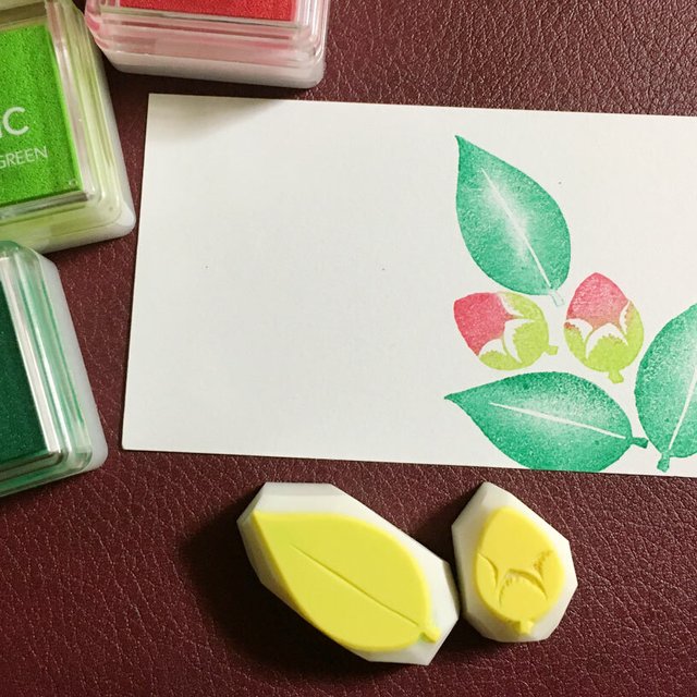 椿の花 蕾 葉っぱの消しゴムはんこセット 持ち手付き ハンドメイドマーケット Minne 椿の花 蕾 葉っぱの消しゴムはんこセット 持ち手付き ハンドメイドマーケット Minne