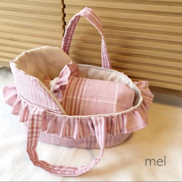 ソランちゃん メルちゃん クーファン ピンクチェック Minne 日本最大級のハンドメイド 手作り通販サイト ソランちゃん メルちゃん クーファン ピンクチェック Minne 日本最大級のハンドメイド 手作り通販サイト