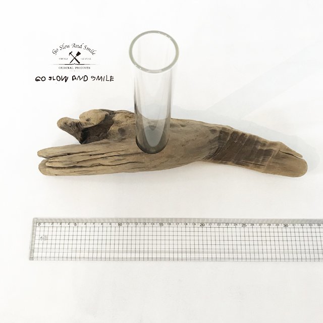 流木一輪挿し 流木インテリア 流木 花瓶 おしゃれ プレゼント フラワーベース ハンドメイドマーケット Minne 流木一輪挿し 流木インテリア 流木 花瓶 おしゃれ プレゼント フラワーベース ハンドメイドマーケット Minne