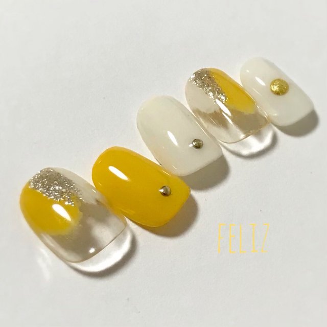 ニュアンスネイル イエロー シンプル カジュアル お洒落 ジェル ネイルチップ ハンドメイドマーケット Minne ニュアンスネイル イエロー シンプル カジュアル お洒落 ジェル ネイルチップ ハンドメイドマーケット Minne