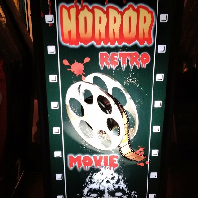 ホラー 映画 オカルト サスペンス Horror Movie 看板 置物 Led2wayライトスタンド ハンドメイドマーケット Minne ホラー 映画 オカルト サスペンス Horror Movie 看板 置物 Led2wayライトスタンド ハンドメイドマーケット Minne