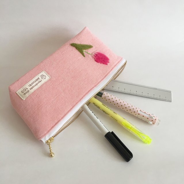 チューリップのペンケース 羊毛フェルト刺繍 Minne 日本最大級のハンドメイド 手作り通販サイト チューリップのペンケース 羊毛フェルト刺繍 Minne 日本最大級のハンドメイド 手作り通販サイト