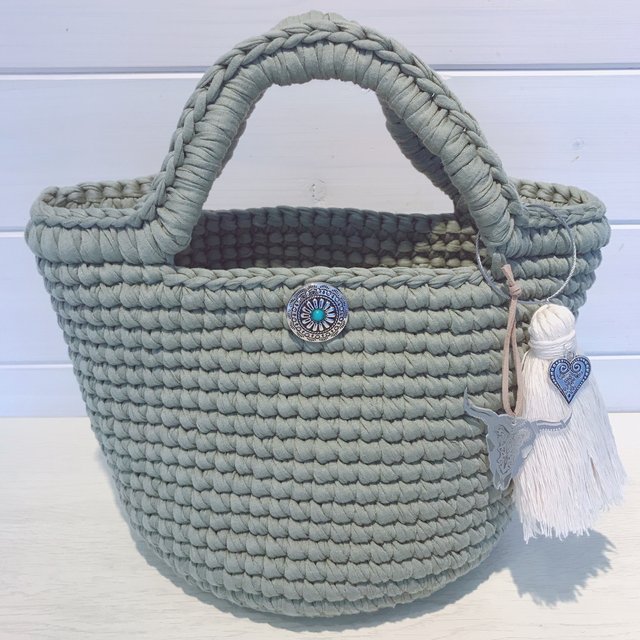 お値下げ中 ズパゲッティ 底板付き バッグ ハンドメイドマーケット Minne お値下げ中 ズパゲッティ 底板付き バッグ ハンドメイドマーケット Minne