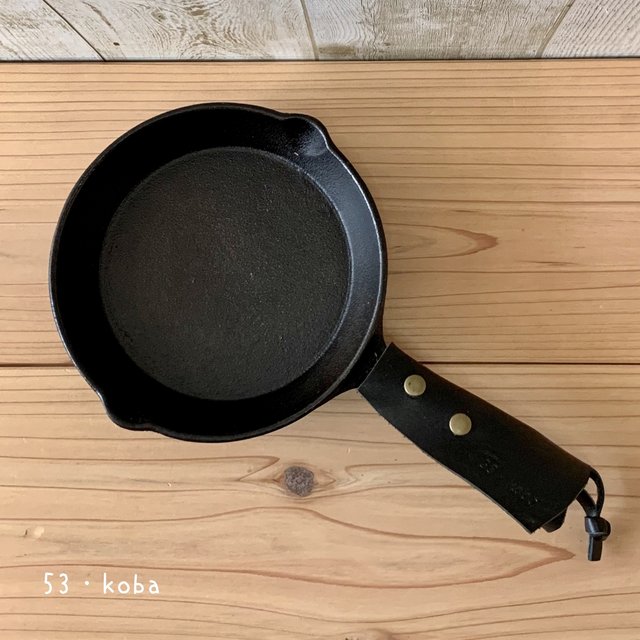 スキレットレザー持ち手カバー 黒 ニトスキ対応 Minne 日本最大級のハンドメイド 手作り通販サイト スキレットレザー持ち手カバー 黒 ニトスキ対応 Minne 日本最大級のハンドメイド 手作り通販サイト