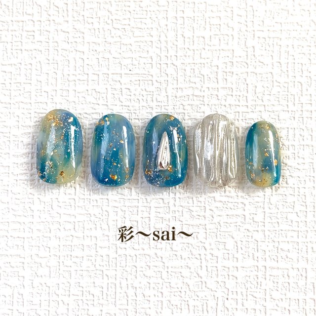 青 ニュアンスネイル ミラーネイル うねうねネイル シルバー ハンドメイドマーケット Minne 青 ニュアンスネイル ミラーネイル うねうねネイル シルバー ハンドメイドマーケット Minne
