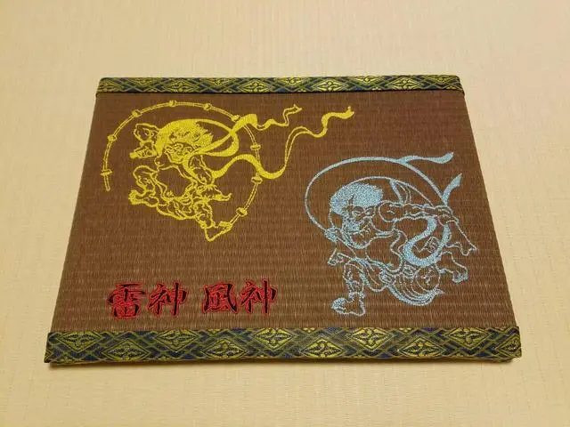 刺繍ミニ畳(風神雷神)