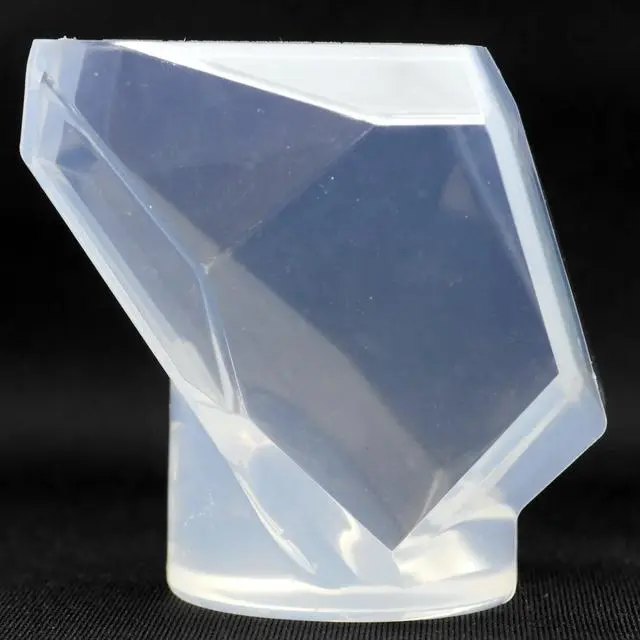 シリコン型 モールド 巨大鉱石 オルゴナイト 鉱物 宝石 水晶【NO.2】【完成時サイズ】高さ約61mm(レジンの量などで変動する為、あくまで目安となります)