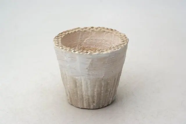 陶器製（2.5号ポット相当）　多肉植物の欲しがる植木鉢 NSSc-モスグリーン8692