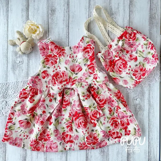 80cm＊リボンのバラのワンピース&手提げ袋🎀✳︎赤とピンクのバラいっぱいドレス&バッグ✳︎ギャザーワンピース✳︎1歳✳︎2歳✳︎木綿