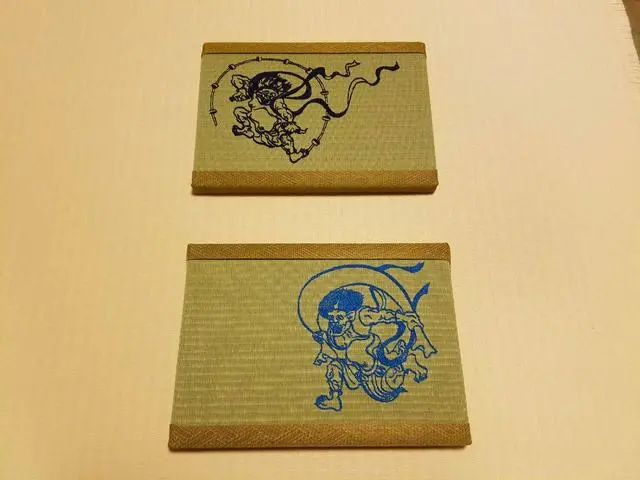 刺繍ミニ畳(風神と雷神)